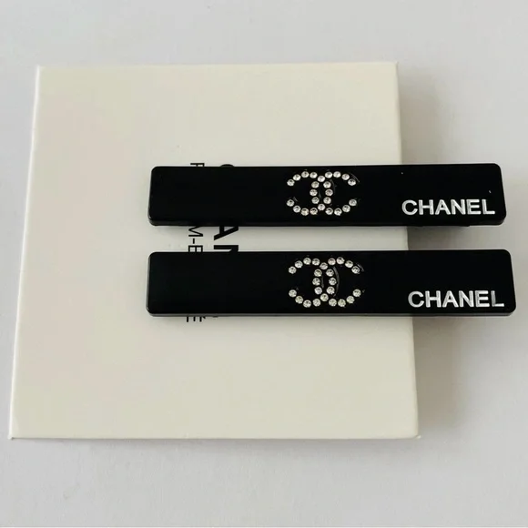 Brand New Chanel Beaute double C Logo Rhinestones Hair Clips (set of 2) - Picture 3 of 8